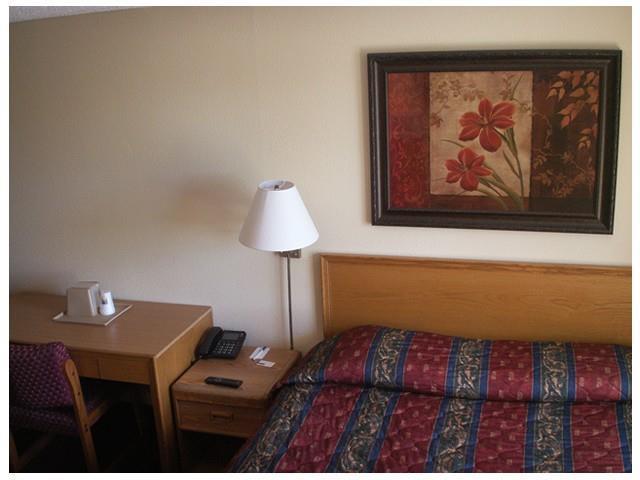 Scottish Inns Potsdam Kamer foto